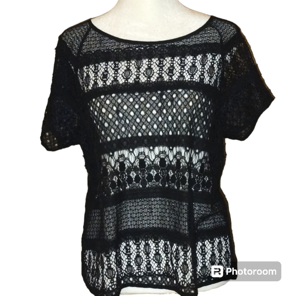 LC Lauren Conrad Lace Sheer Black Top Size Medium Black EUC